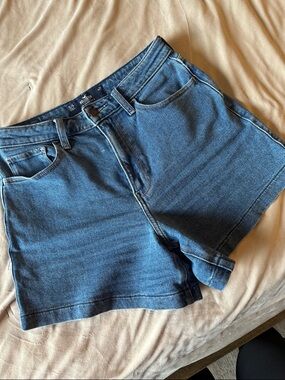 Hollister ultra high-rise short 5 inch